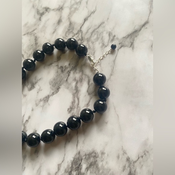New COS Onyx Elegant Black Beaded Necklace - Picture 4 of 6